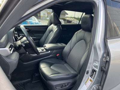 2023 Toyota Highlander XSE