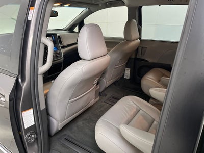 2017 Toyota Sienna XLE 7 Passenger