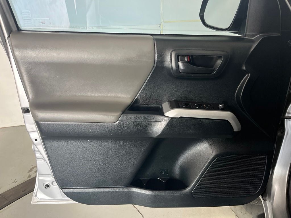 2017 Toyota Tacoma SR5 V6