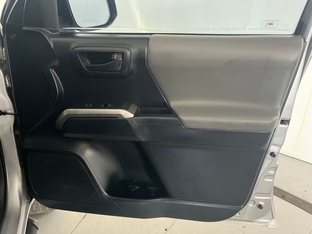 2017 Toyota Tacoma SR5 V6