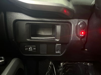 2017 Toyota Tacoma SR5 V6