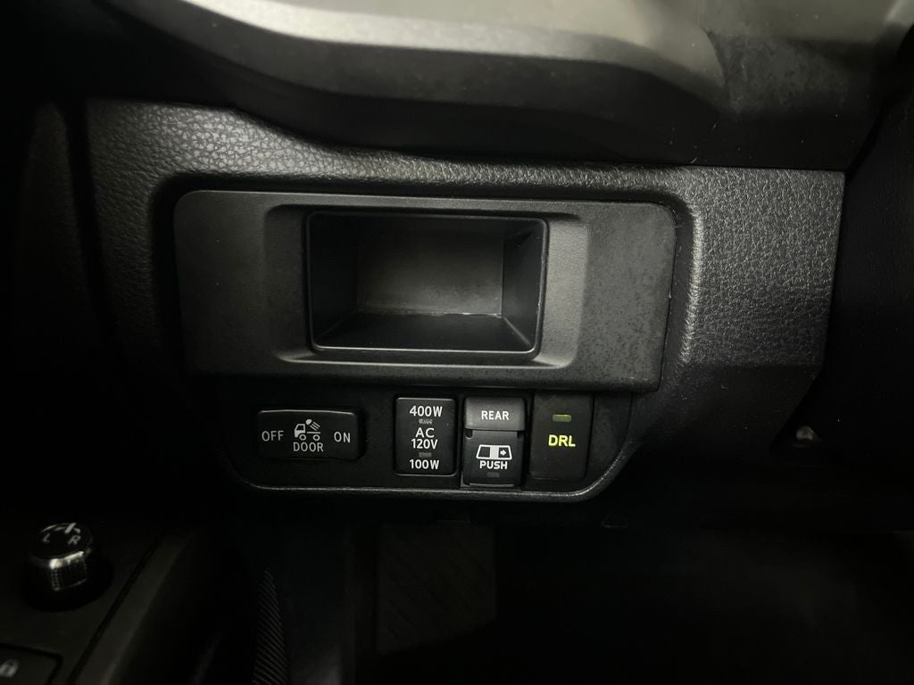 2017 Toyota Tacoma SR5 V6