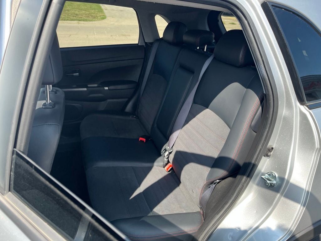 2025 Mitsubishi Outlander Sport 2.0 SE