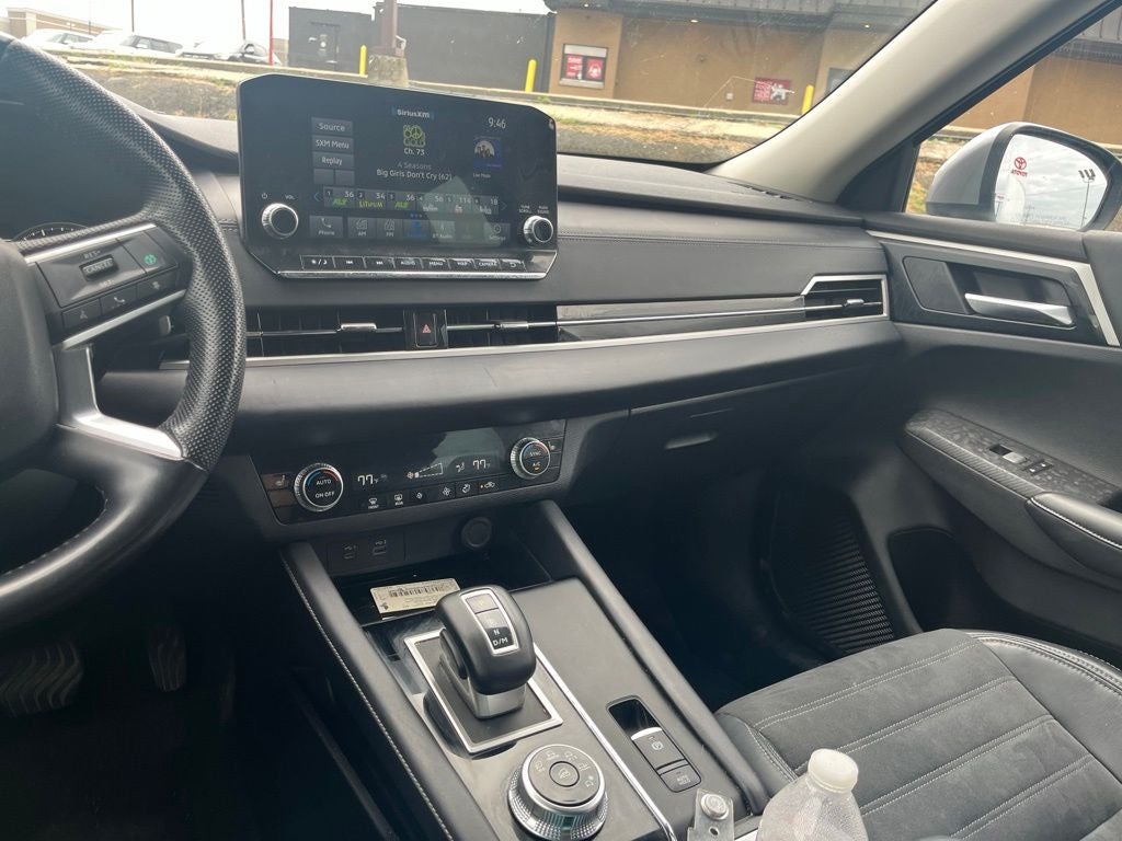 2023 Mitsubishi Outlander SE
