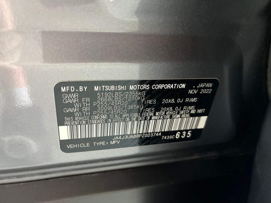 2023 Mitsubishi Outlander SE
