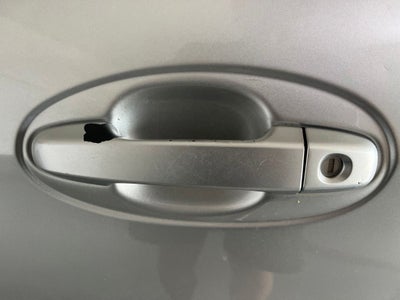 2012 Toyota Yaris LE