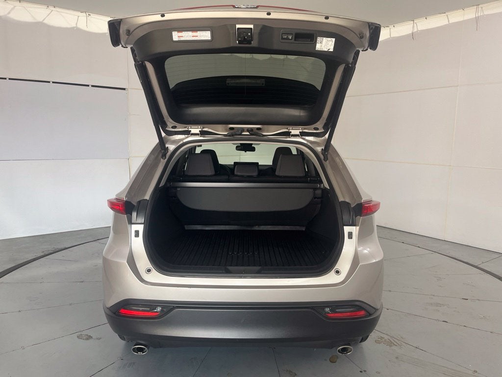 2024 Toyota Venza LE