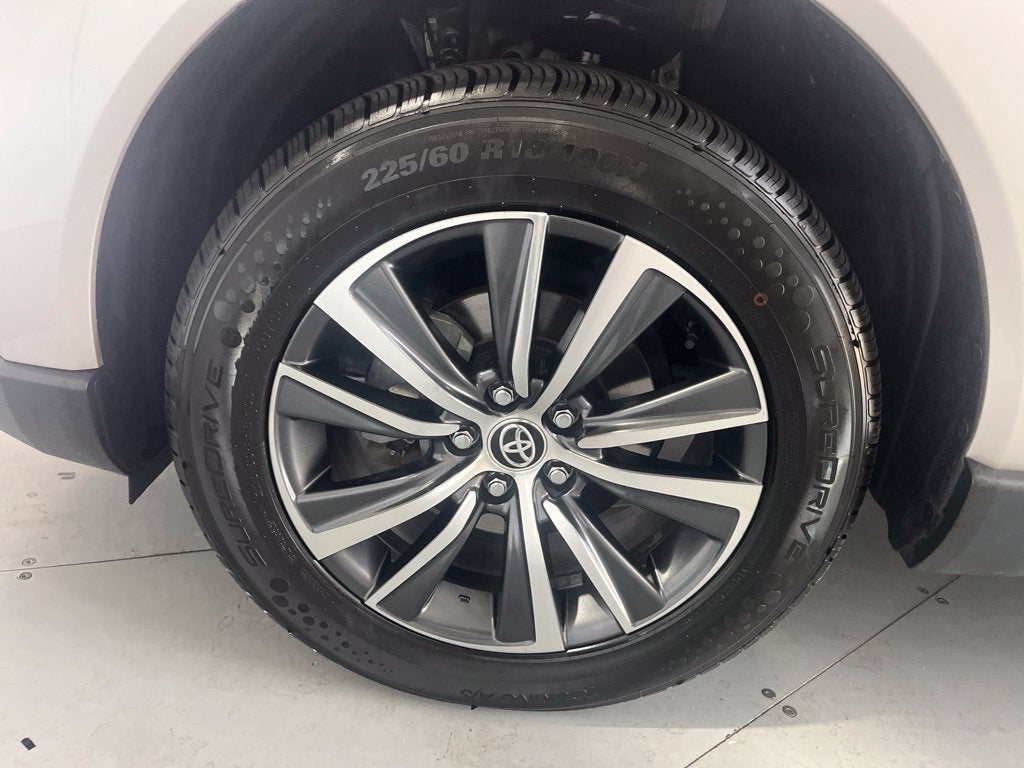 2024 Toyota Venza LE