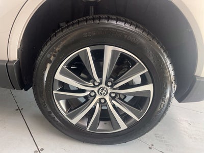 2024 Toyota Venza LE