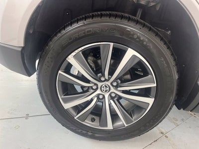 2024 Toyota Venza LE
