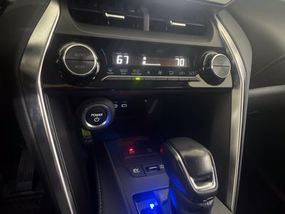 2024 Toyota Venza LE