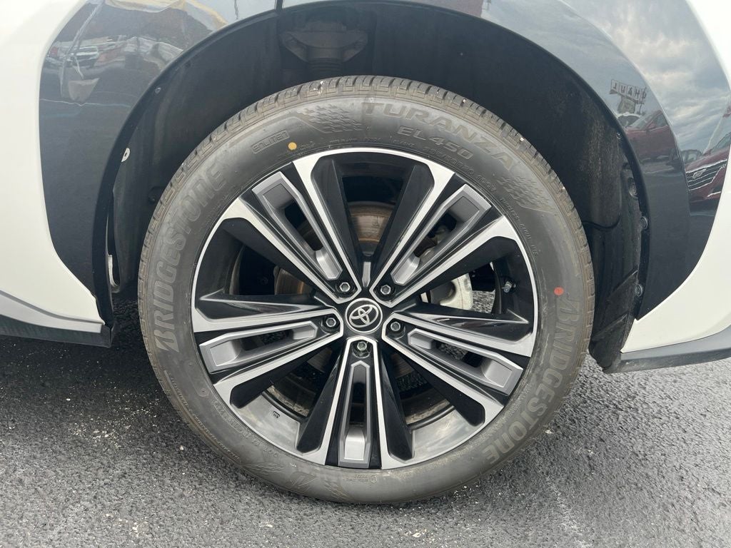 2023 Toyota bZ4X Limited