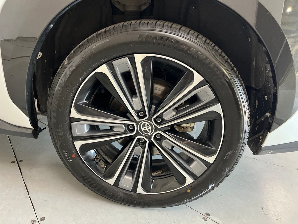 2023 Toyota bZ4X Limited