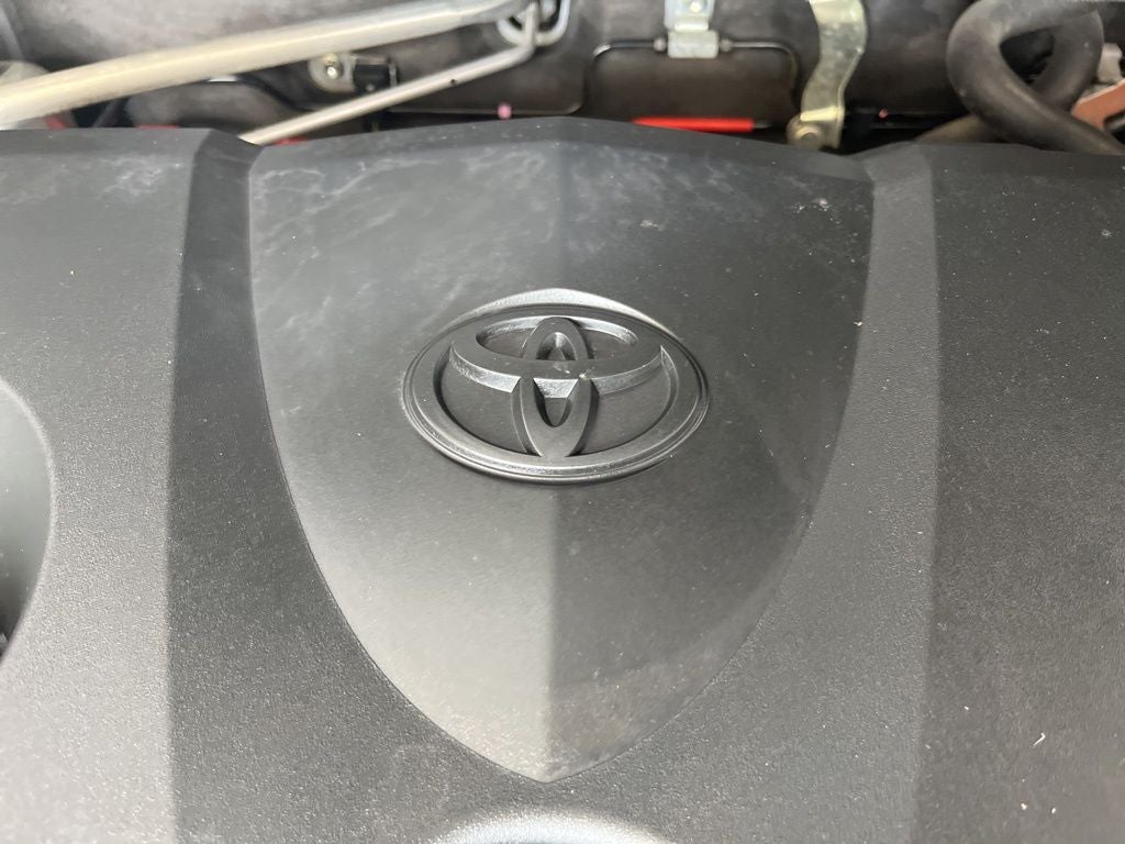 2019 Toyota RAV4 Hybrid XLE