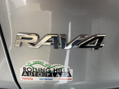 2019 Toyota RAV4 Hybrid XLE