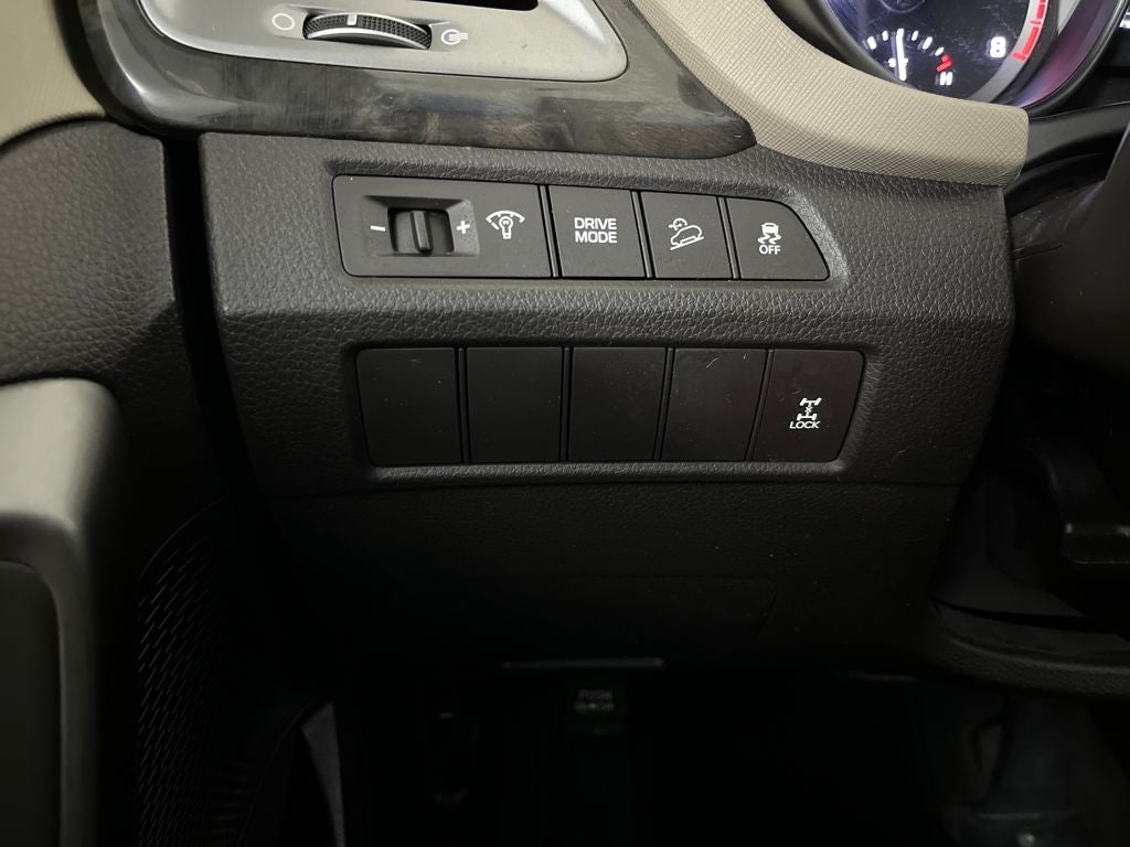 2017 Hyundai Santa Fe SE