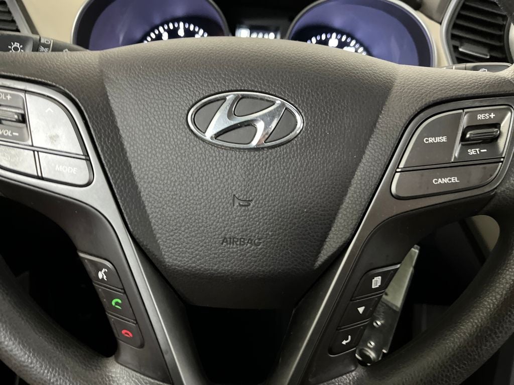 2017 Hyundai Santa Fe SE