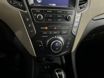 2017 Hyundai Santa Fe SE