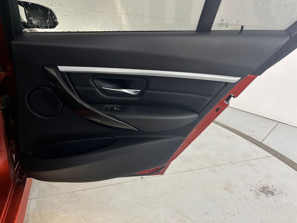 2018 BMW 3 Series 330i xDrive