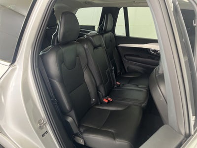 2017 Volvo XC90 T6 Momentum