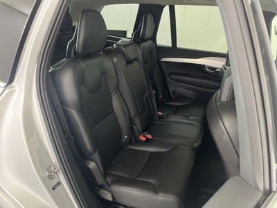 2017 Volvo XC90 T6 Momentum