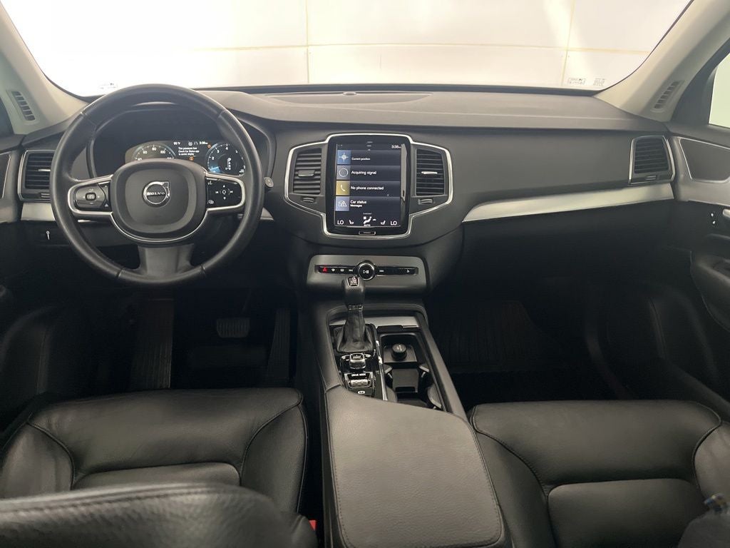 2017 Volvo XC90 T6 Momentum