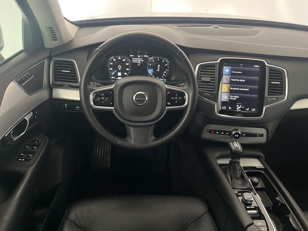 2017 Volvo XC90 T6 Momentum