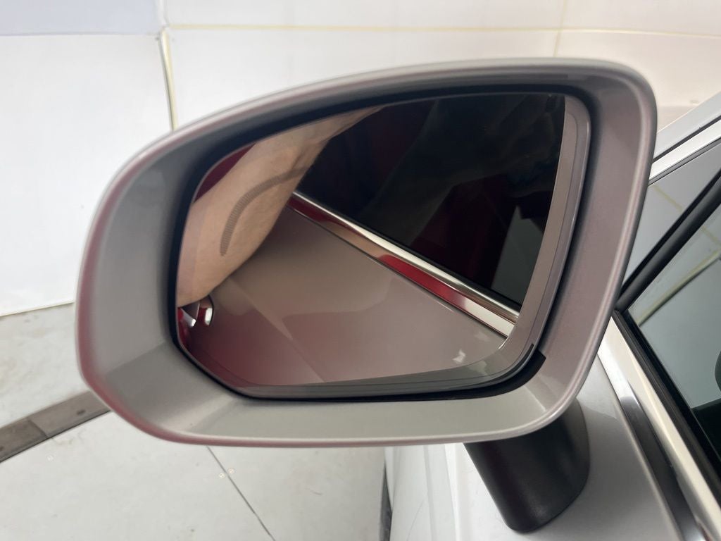 2017 Volvo XC90 T6 Momentum