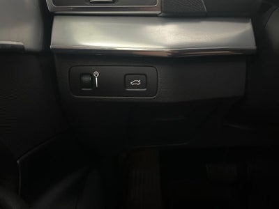 2017 Volvo XC90 T6 Momentum