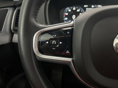 2017 Volvo XC90 T6 Momentum