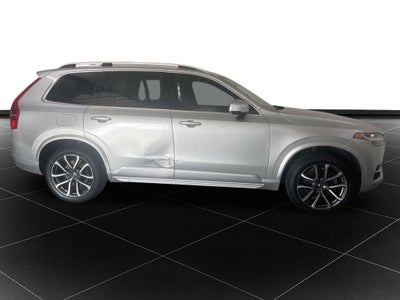 2017 Volvo XC90 T6 Momentum