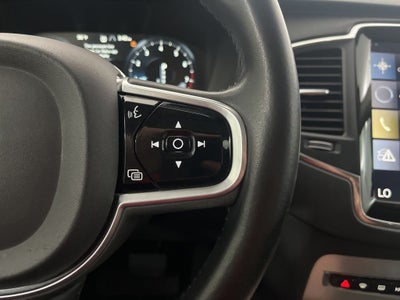 2017 Volvo XC90 T6 Momentum