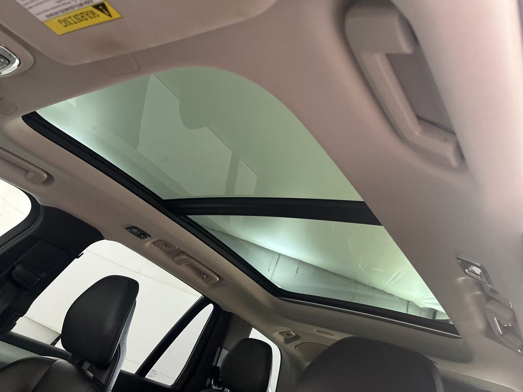 2017 Volvo XC90 T6 Momentum