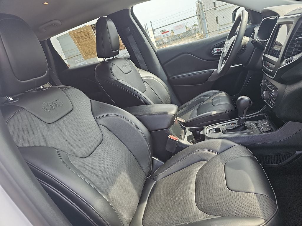 2022 Jeep Cherokee Latitude Lux