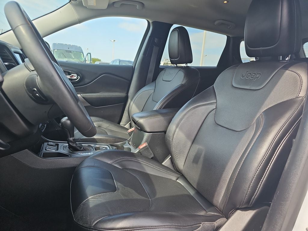 2022 Jeep Cherokee Latitude Lux