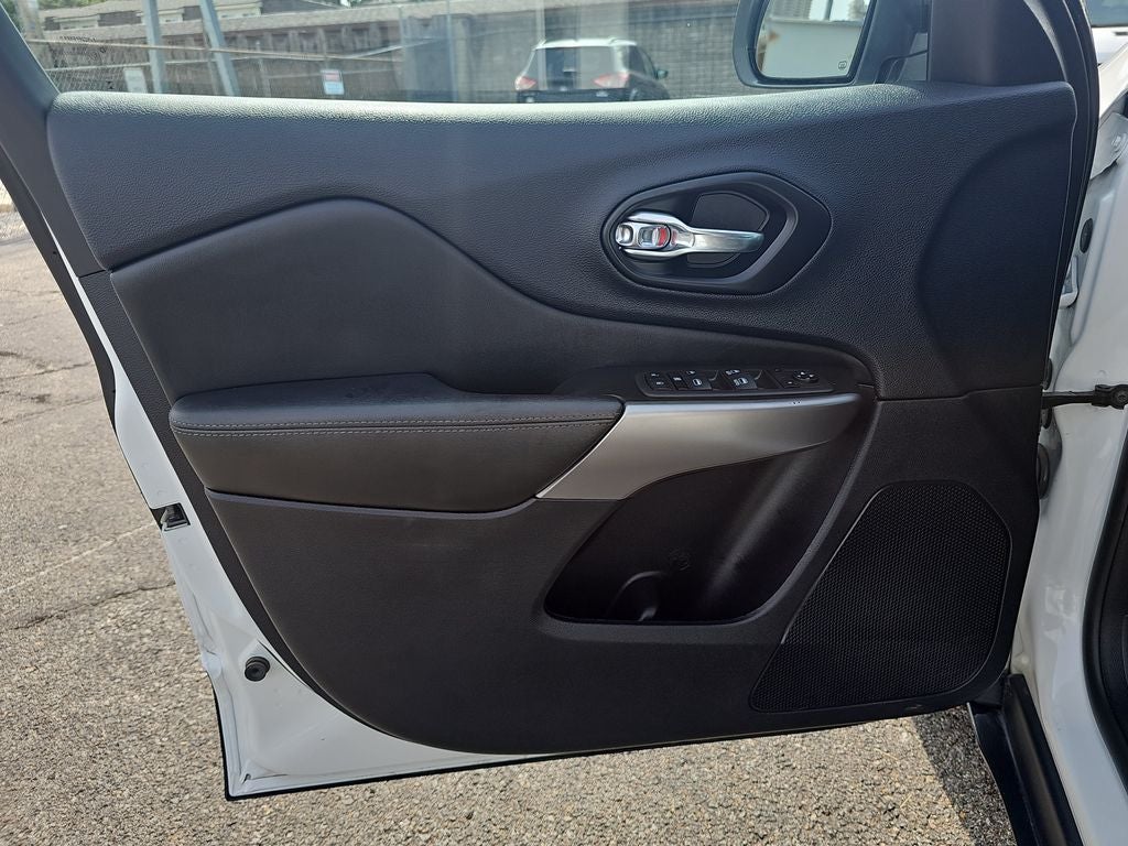 2022 Jeep Cherokee Latitude Lux