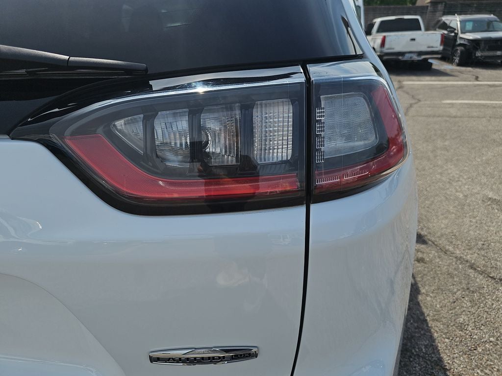 2022 Jeep Cherokee Latitude Lux