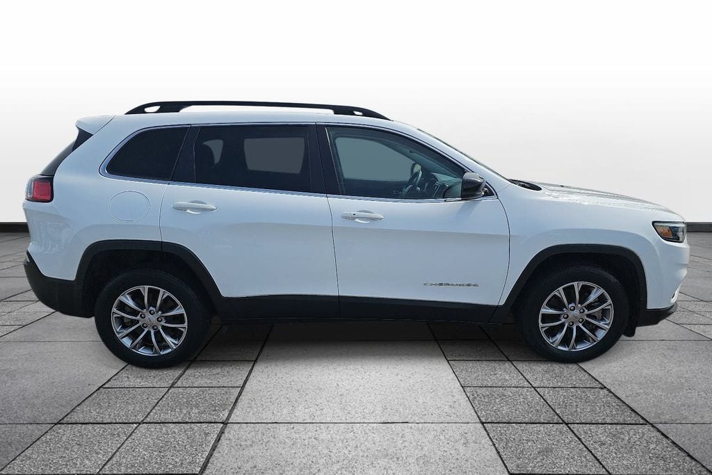 2022 Jeep Cherokee Latitude Lux