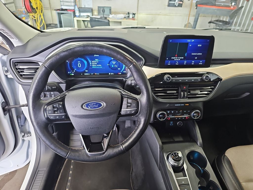 2021 Ford Escape Hybrid Titanium