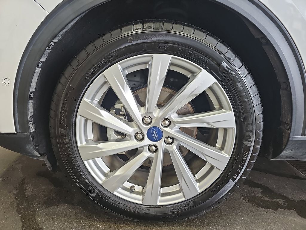 2021 Ford Escape Hybrid Titanium