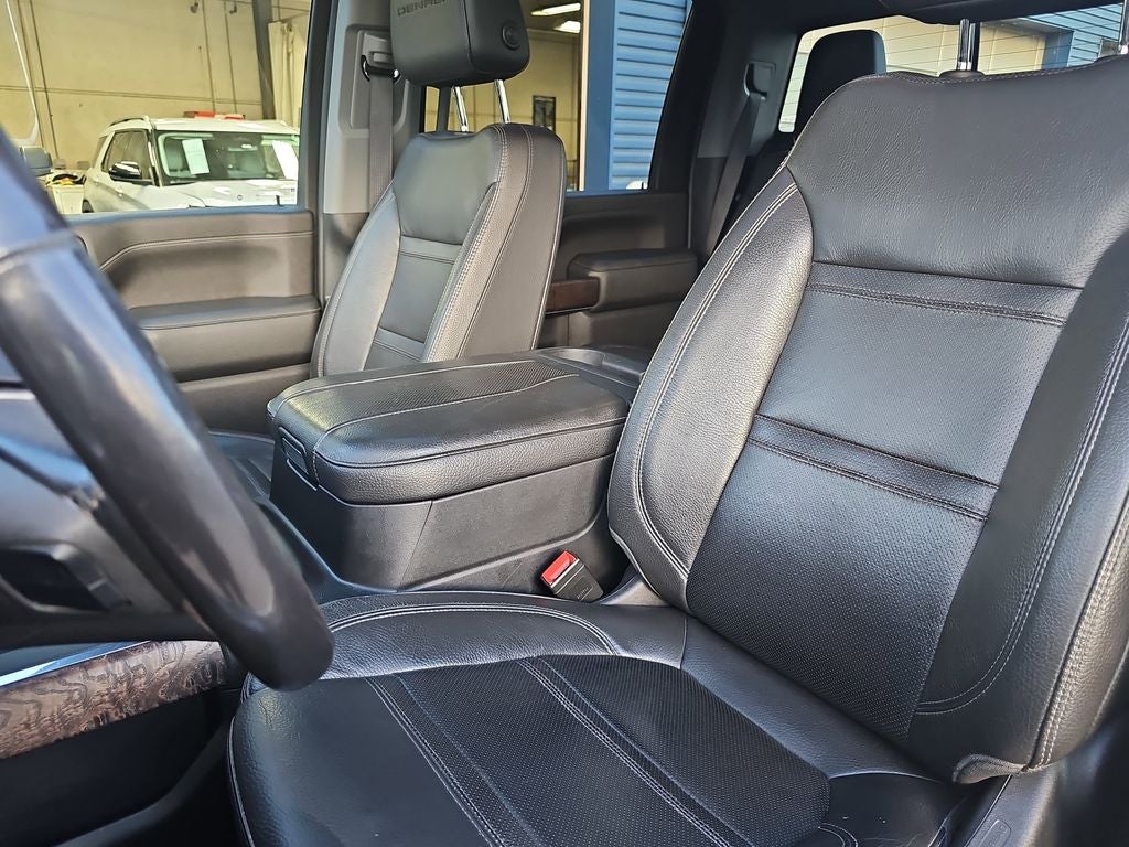 2023 GMC Sierra 3500HD Denali
