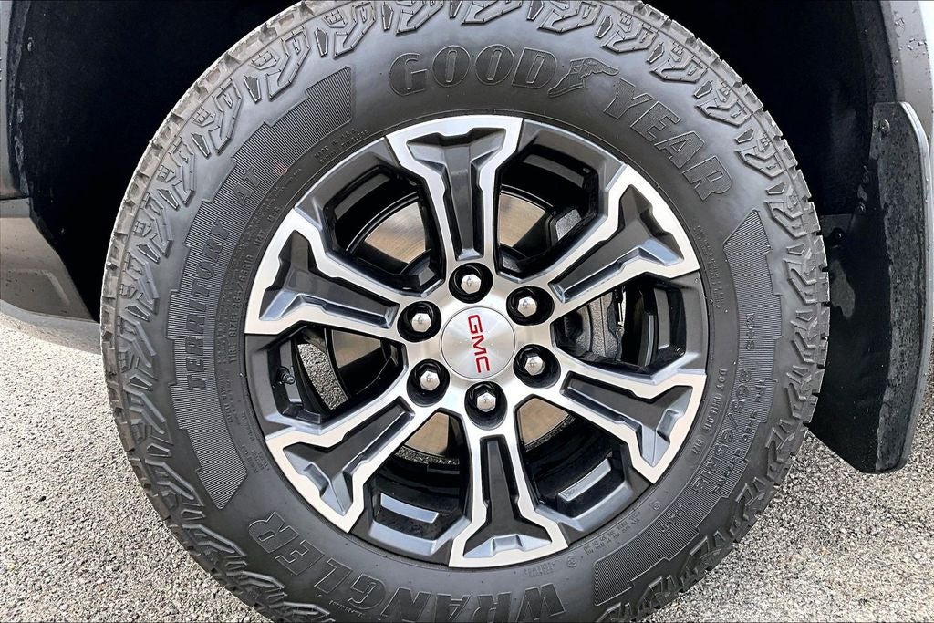 2023 GMC Canyon AT4
