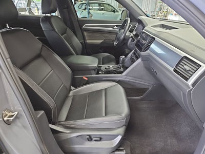2022 Volkswagen Atlas Cross Sport 3.6L V6 SEL R-Line