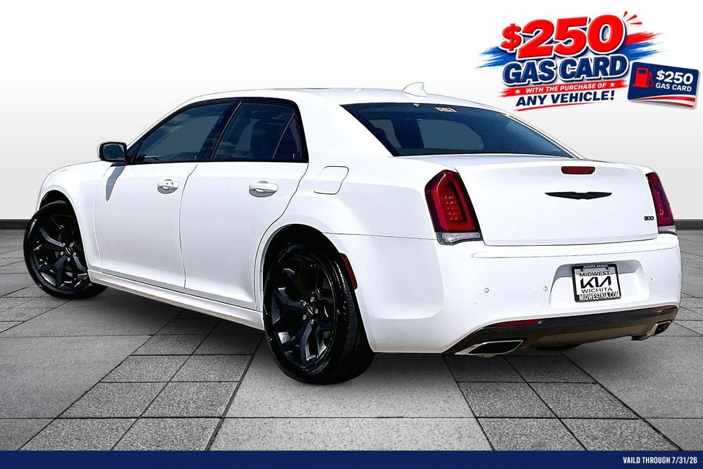 2022 Chrysler 300 Touring