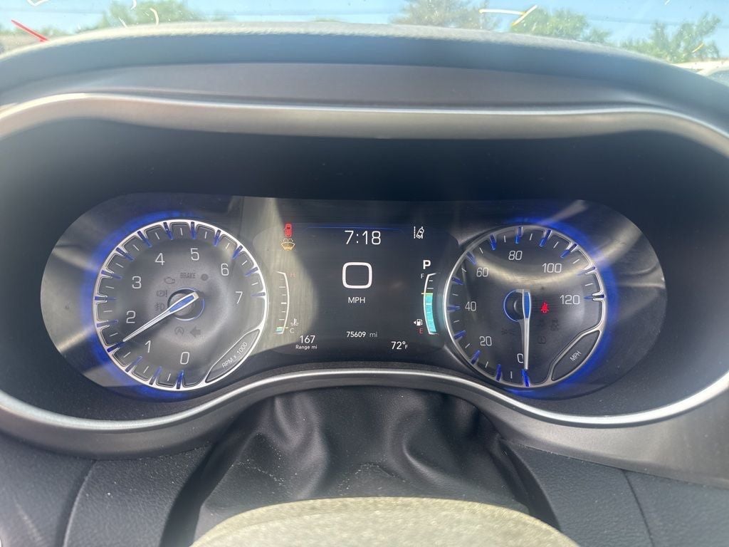 2023 Chrysler Pacifica Touring L