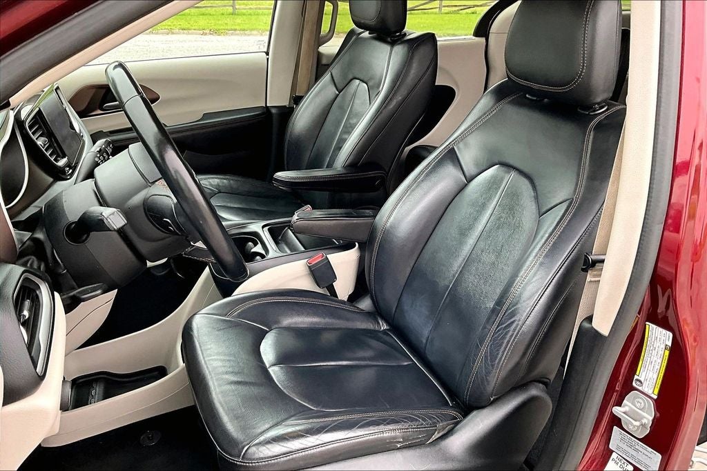 2017 Chrysler Pacifica Touring L