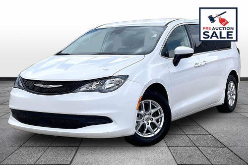 2023 Chrysler Voyager LX