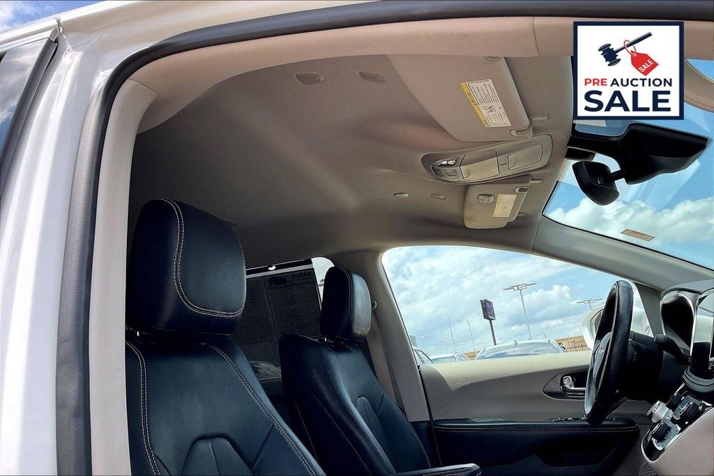 2022 Chrysler Pacifica Touring L