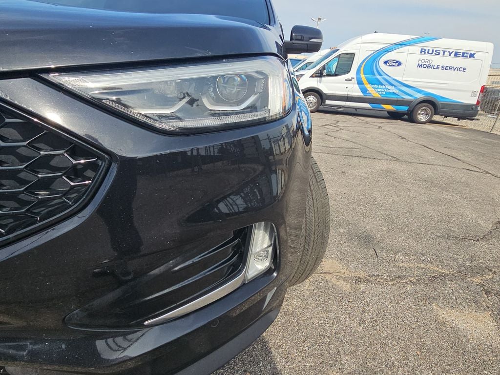 2020 Ford Edge ST