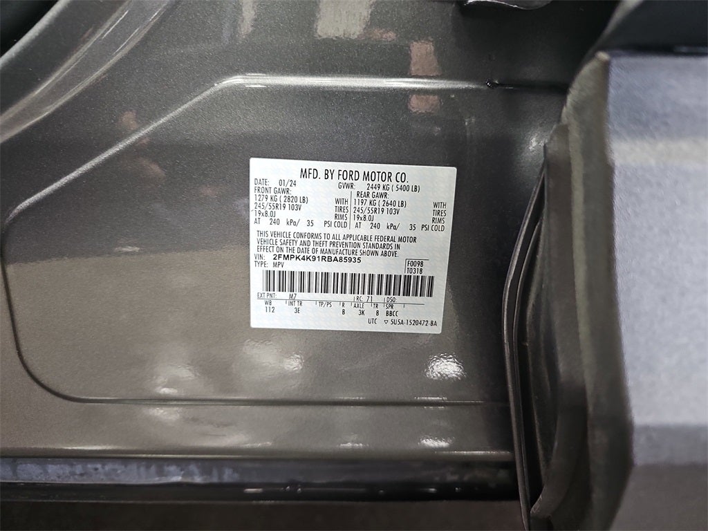 2024 Ford Edge Titanium